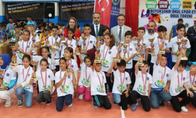 ‘Bursa Büyükşehir Okul Sporları’nda ödül heyecanı
