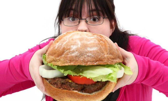 Obezite, kadın kalbini daha fazla etkiliyor