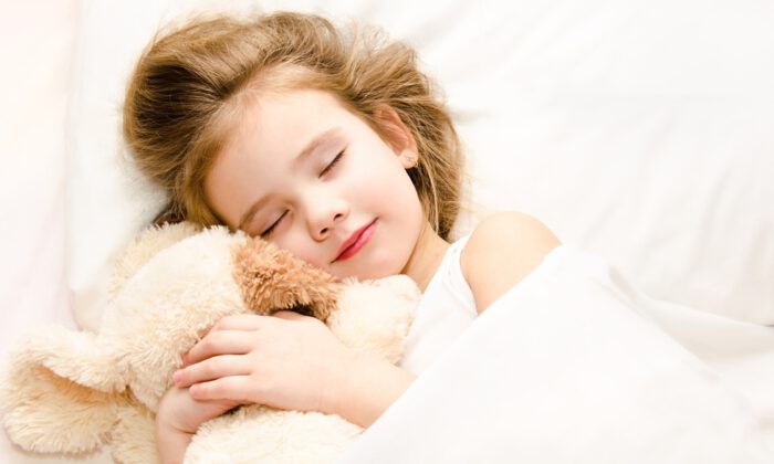 Çocuklukta kaliteli uyku kansere karşı da koruyor!