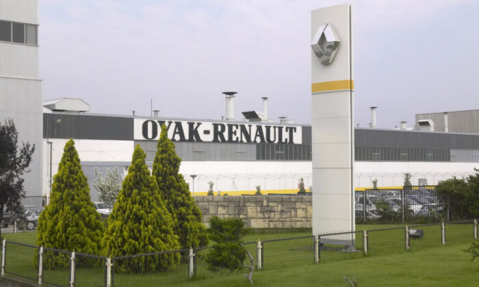 Oyak Renault’da 7 bin otomotiv çalışanı işbaşı yaptı