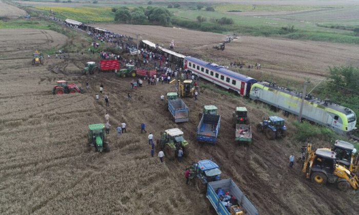 Tekirdağ’da tren kazası; çok sayıda ölü ve yaralı var