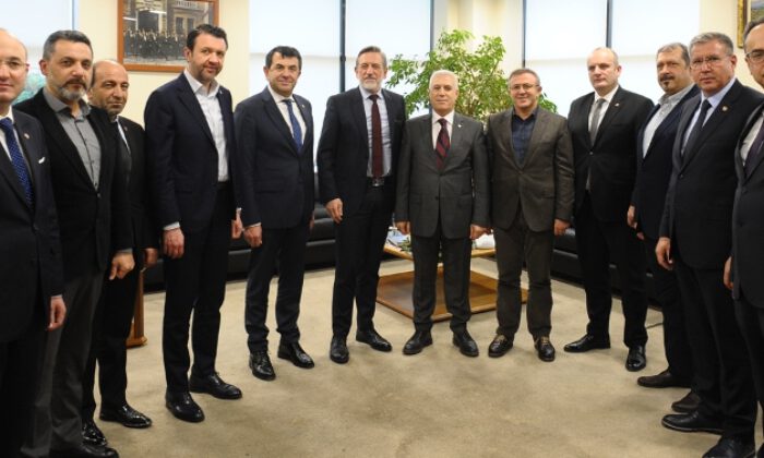 Bursa Büyükşehir Belediye Başkan Adayı Mustafa Bozbey’den BTSO’ya ziyaret