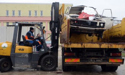 Osmangazi Belediyesi’nden hurda araç temizliği