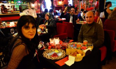 Bursa’da engelli çiftler, Sevgililer Günü’nde doyasıya eğlendi