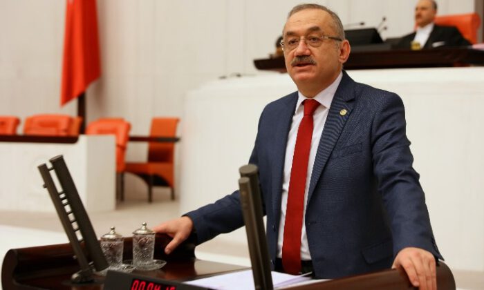 İsmail Tatlıoğlu, tekstil ihracatçılarının sorunlarını Meclis gündemine taşıdı