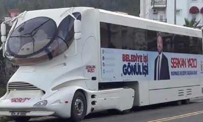 AK Parti’nin Marmaris adayı Serkan Yazıcı’nın seçim otobüsü gündem oldu