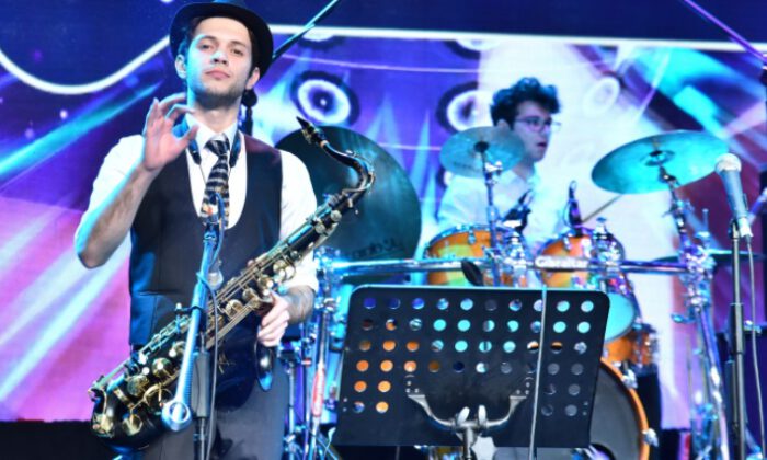 Bursalı yıldızlardan İstanbul’da muhteşem performans…