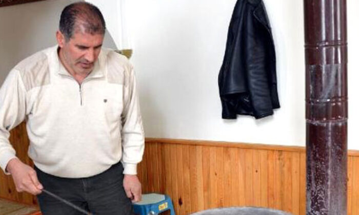 İYİ Partili Zekai Kaya’ya cami temizleme cezası