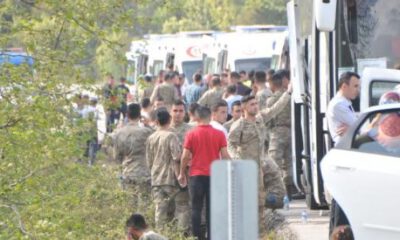 Çanakkale’den Bursa’ya askerleri taşıyan otobüs yan yattı