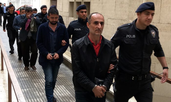 Bursa’da dolandırıcılık operasyonu: 20 şüpheli gözaltında