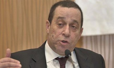 KKTC Maliye Bakanı Serdar Denktaş istifa etti