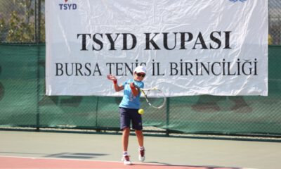 TSYD Bursa Tenis İl Birinciliği’nde gençler korta çıktı