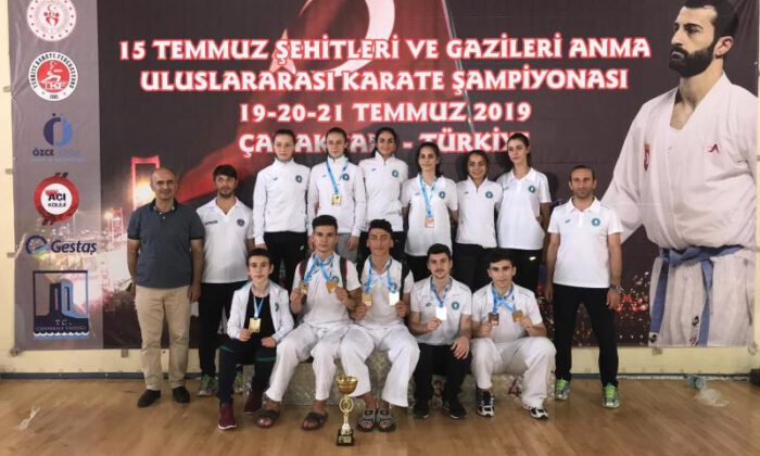 Bursa Büyükşehirli karateciler başarıya doymuyor