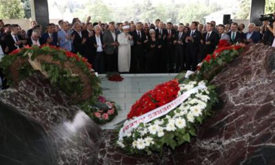 Merhum Başbakan Menderes, kabri başında anıldı