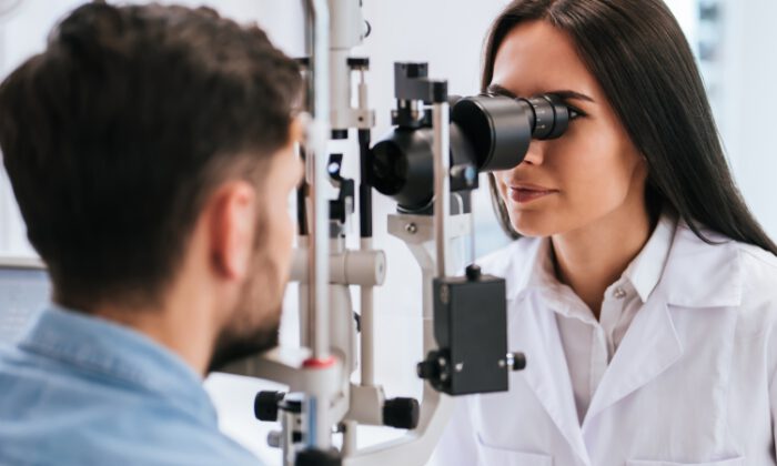 Yılda bir göz muayenesi ile göz sağlığınızı koruyun