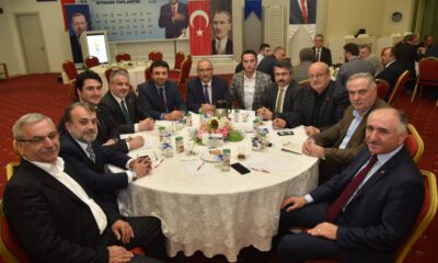 AK Parti Bursa teşkilatlarında ilçe başkanları bir araya geldi