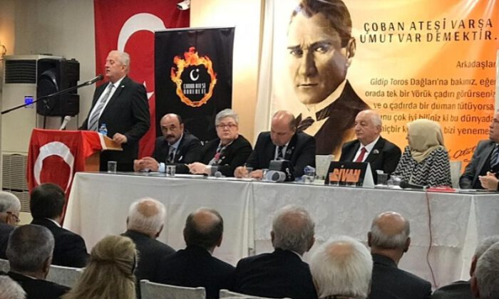 Çoban Ateşi Hareketi lideri Serdaroğlu, AKP’ye Sakarya’dan yüklendi