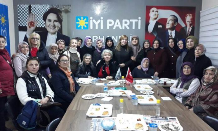 İYİ Parti Bursa İl Teşkilatı üyeleri, Dağ yöresine çıkarma yaptı