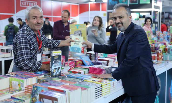 Bursa’da kitap fuarı, okurlarını bekliyor