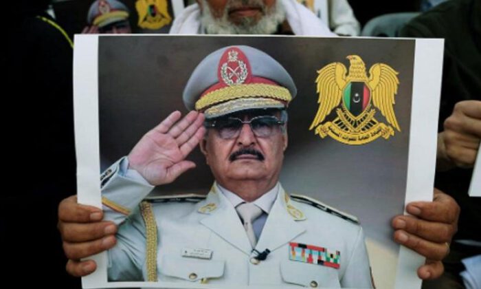 Hafter, Libya’da kendisini devlet başkanı ilan etti