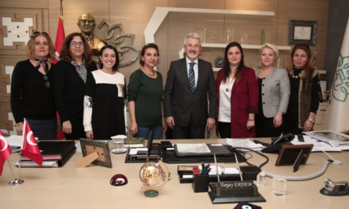CHP Nilüfer Kadın Kolları’ndan Başkan Erdem’e ziyaret