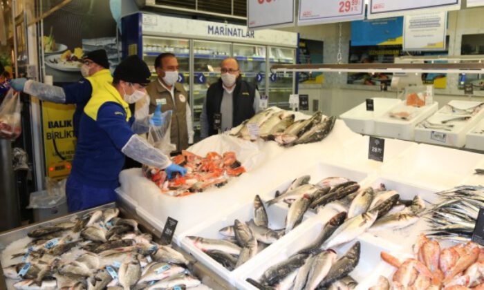 Bursa’da ucuz balık tüketim kampanyası başladı