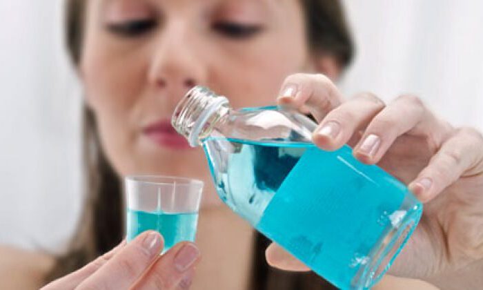 Coronavirüsten korunmada etkili yöntem; ağız gargarası…