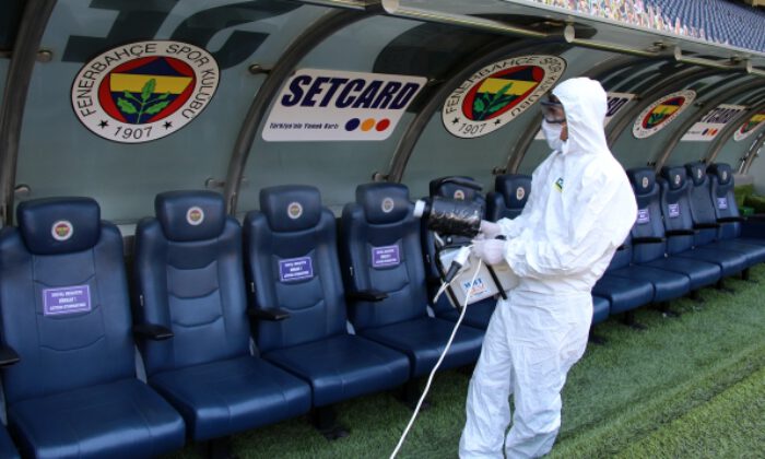İBB, Fenerbahçe Şükrü Saraçoğlu Stadyumu’nu dezenfekte etti
