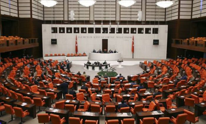 Meclis’te HDP’li vekilin de testi pozitif çıktı