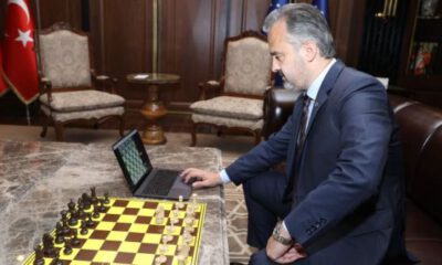 Bursa Büyükşehir’in online turnuvasında ilk hamle Başkan Aktaş’tan
