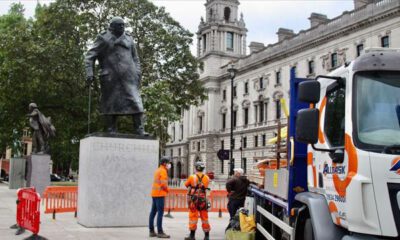 İngiltere’de heykel krizi büyüyor