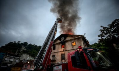 Bursa’da iki katlı binada yangın