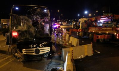 Bursa’da otoyolda yolcu otobüsü devrildi: 1 ölü, 16 yaralı