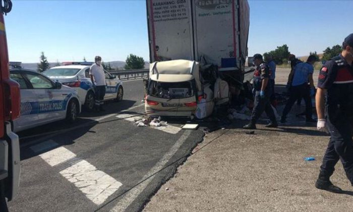 Ankara’da gurbetçi aile kaza yaptı: 5 ölü