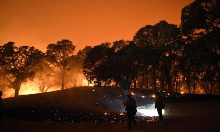 Kaliforniya’da devam eden yangınlarda 7 kişi hayatını kaybetti