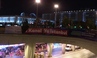 İBB’nin ‘Ya Kanal Ya İstanbul’ afişleri söküldü