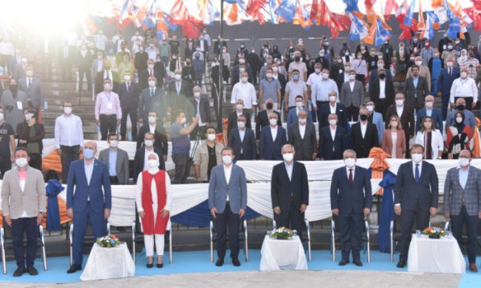 AK Parti Bursa’da 2 kongresini daha tamamladı