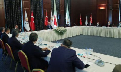Erdoğan, AK Parti’ye yeni katılan belediye başkanları ile görüştü