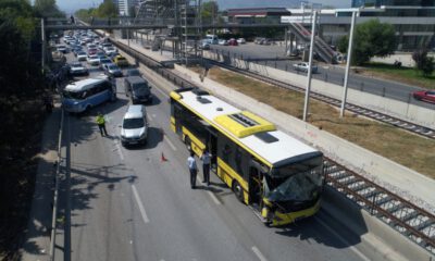 Bursa’da halk otobüsü ile yolcu minibüsü çarpıştı: 10 kişi yaralandı