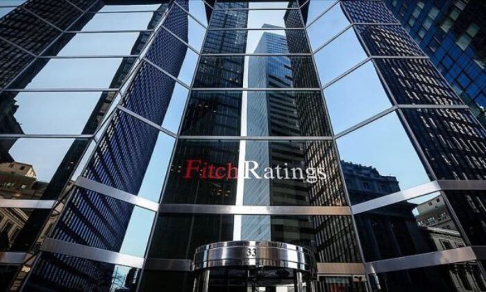 Fitch Ratings, küresel büyüme tahminlerini yukarı yönlü revize etti