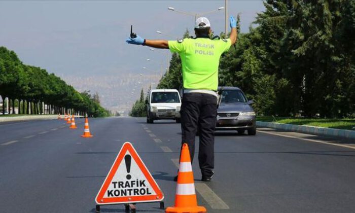 Türkiye geneli radarla hız denetiminde 24 bin 201 sürücüye ceza