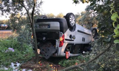 Bursa’da hafif ticari araç devrildi: 5 yaralı