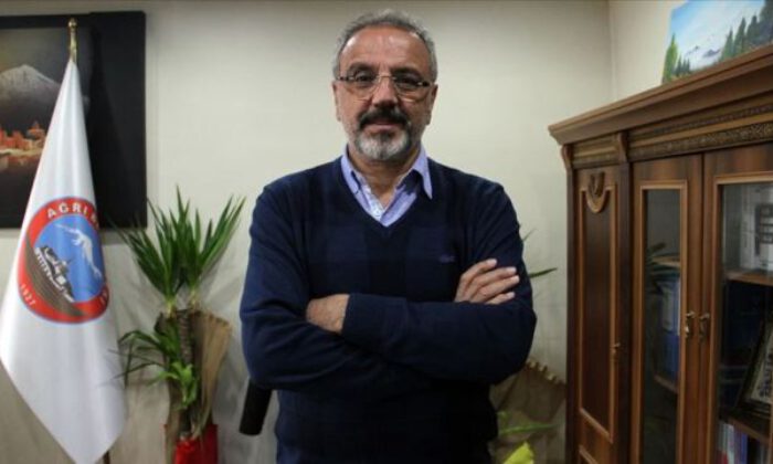 Eski Ağrı Belediye Başkanı Sakık’a 5 yıl 10 ay hapis cezası…