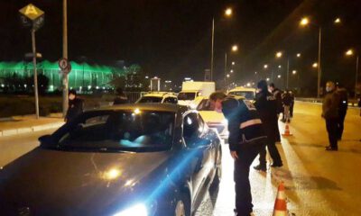Bursa’da sokağa çıkma kısıtlamasına uymayan alkollü sürücüye ceza
