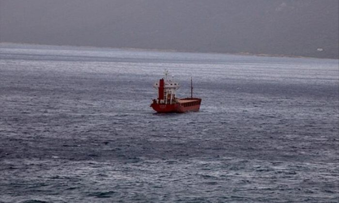 Libya’ya ilaç taşıyan Türk gemisi, Hafter güçlerince alıkondu