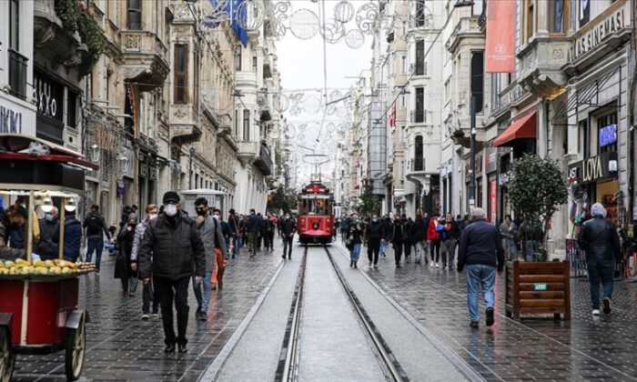 İBB Bilim Kurulu’ndan ‘aşamalı açılma’ önerisi