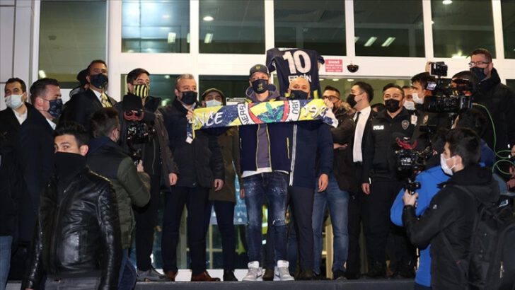 Mesut Özil: Bir rüya benim için de gerçekleşiyor