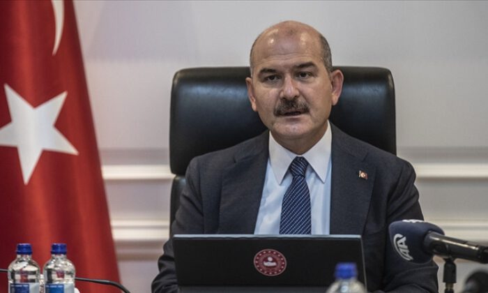 Bakan Soylu açıkladı: 10 bin dolar alan siyasetçi şu an milletvekili değil