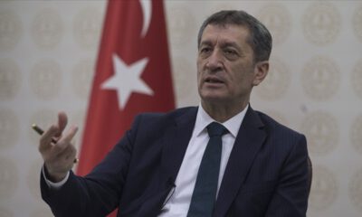 Bakan Selçuk: Okula başlayan çocuk, okulu ve ailesi arasında denge tutturmaya çalışıyor