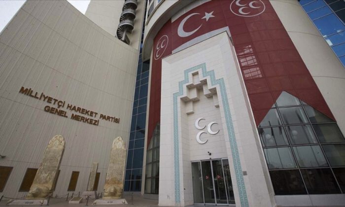 MHP’de Adana’da  deprem: İlçe başkanlıkları kapatıldı
